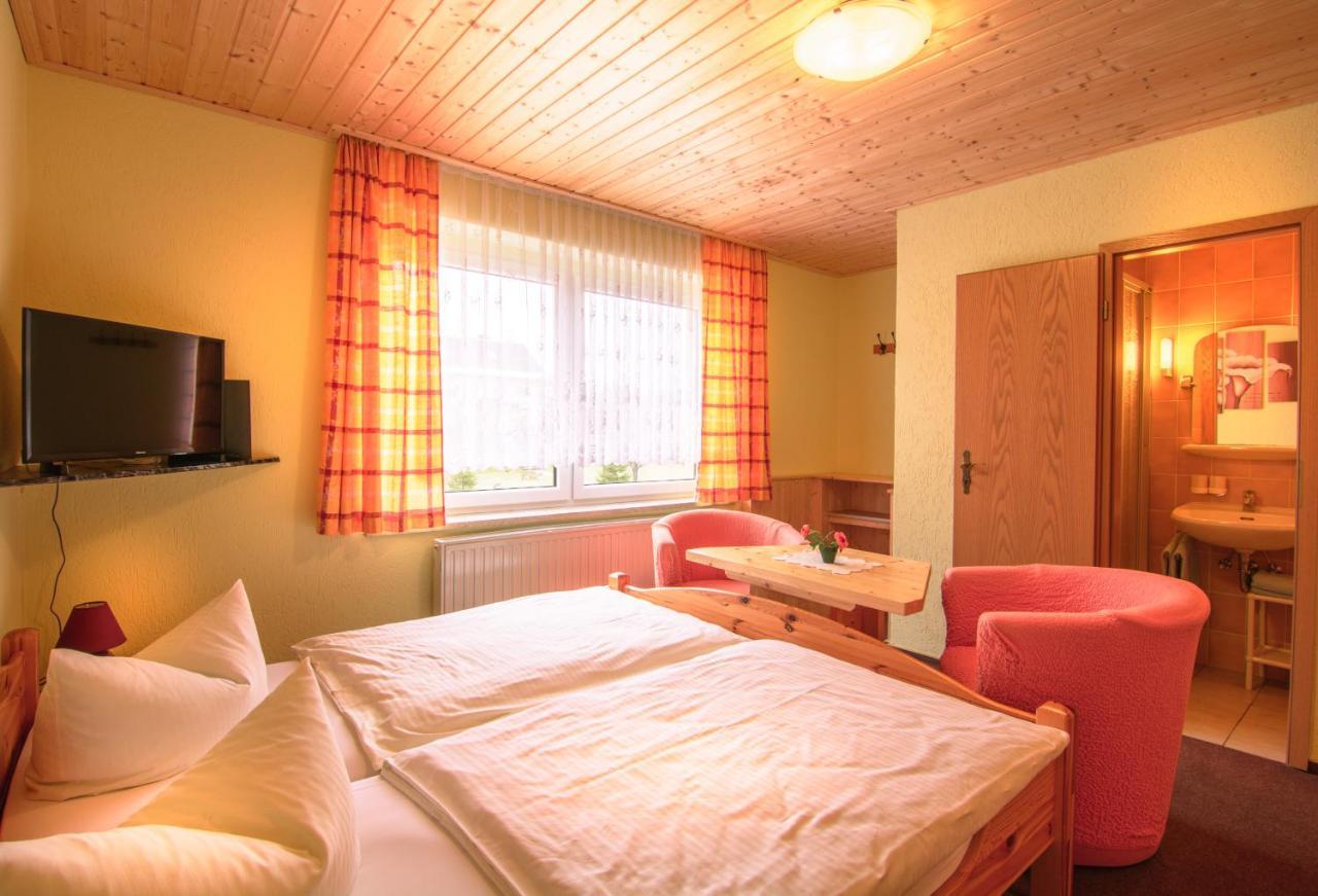Ferienhotel Goldhuebel นอยเฮาเซน ภายนอก รูปภาพ